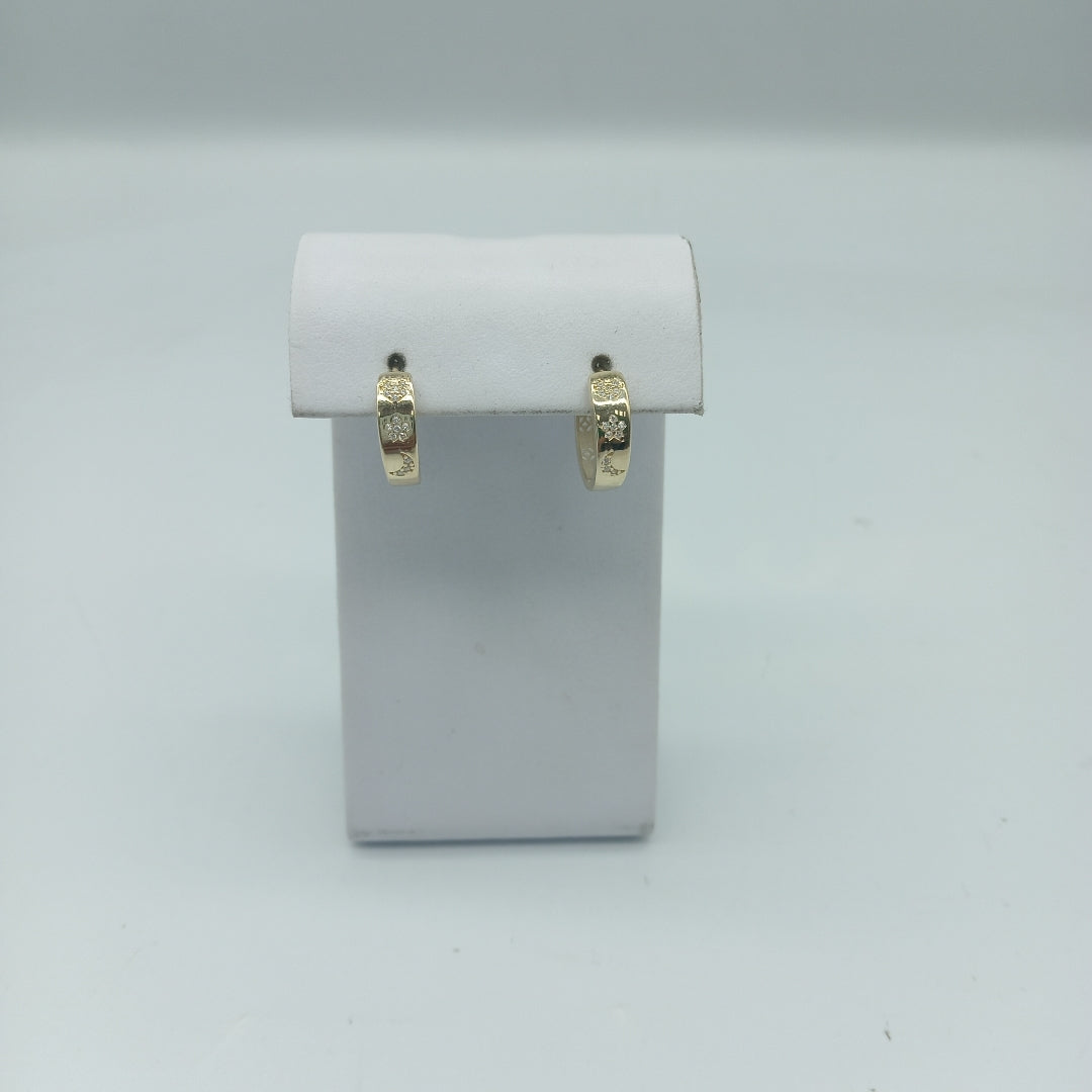 ARETES TEJIDO HUGGIES CON CIRCONIAS 14K 3 GR (NUEVO)