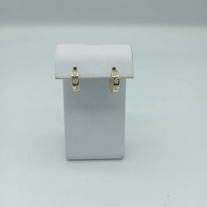 ARETES TEJIDO HUGGIES CON CIRCONIAS 14K 3 GR (NUEVO)