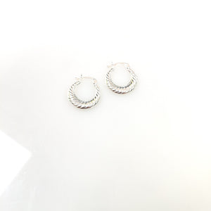 ARETES PAR PLATA 1.8 GRMS (SEMINUEVO)