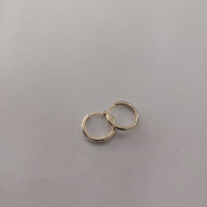 ARETES HUGGIES LISAS 14K 1.6 GR (NUEVO)