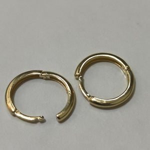 ARETES HUGGIES LISAS 14K 1.5 GR (NUEVO)