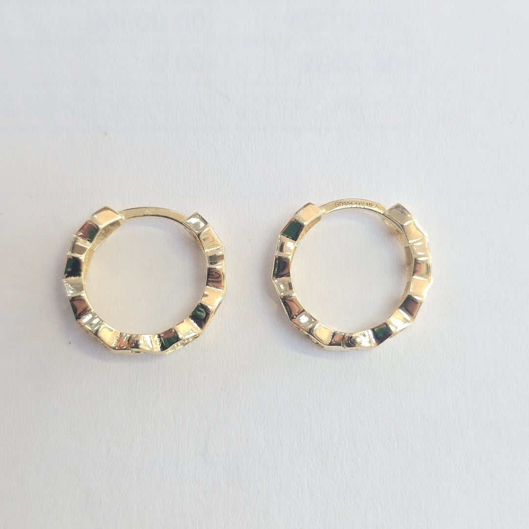 ARETES HUGGIES HEXAGONALES C CIRCONIAS 14K 2.6 GR (NUEVO)