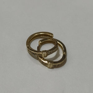 ARETES HUGGIES C CIRCONIA 14K 1.8 GR (NUEVO)