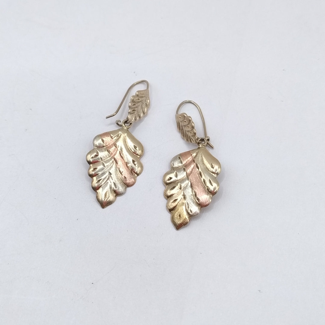 ARETES PAR ORO 10 K 1.9 GRMS (SEMINUEVO)