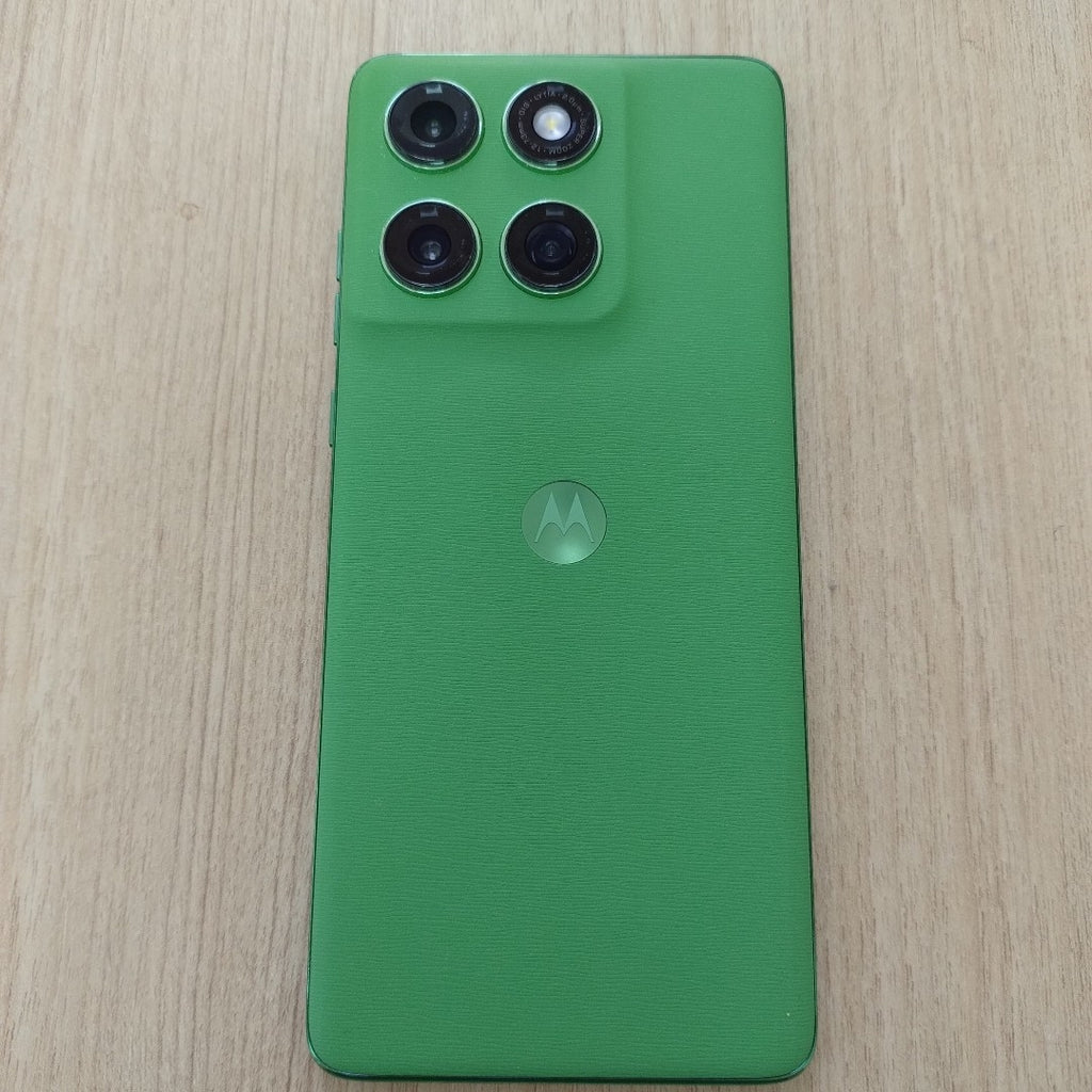 CELULAR MOTOROLA EDGE 60 XT2505-3 (2025) 512 GB 12 GB RAM (SEMINUEVO)