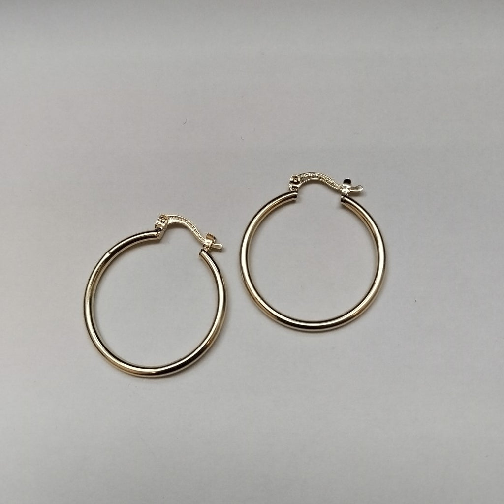 ARETES TEJIDO ARRACADAS LISAS 14K 1.5 GR (NUEVO)