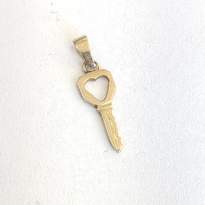 DIJE ORO 10 K 0.9 GRMS (SEMINUEVO)