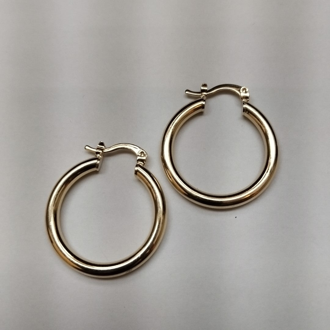ARETES TEJIDO ARRACADAS LISAS HUECAS 14K 2.1 GR (NUEVO)