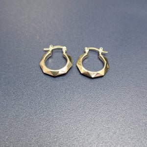 ARETES TEJIDO ARRACADAS FACETADAS 14K 1.8 GR (NUEVO)