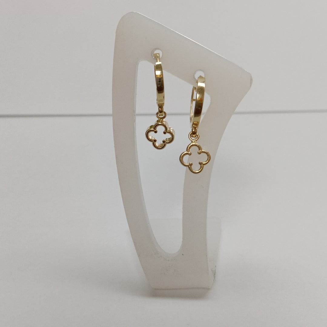 ARETES ARRACADAS CON DIJE 14K 2.4 GR (NUEVO)