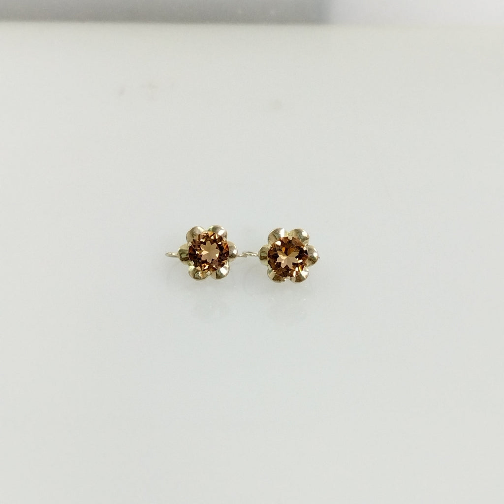 ARETES PAR ORO 8 K 1.9 GRMS (SEMINUEVO)