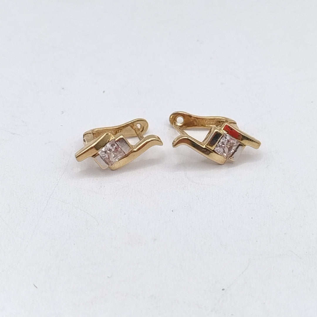 ARETES PAR ORO 10 K 3.6 GRMS (SEMINUEVO)