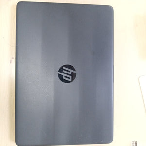 LAPTOP HP 240 G8 (2023) 256 GB SSD 8 GB RAM (SEMINUEVO)