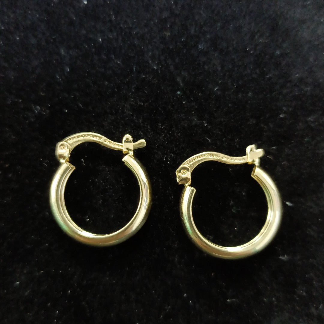 ARETES TEJIDO ARRACADAS LISAS 14K 2.1 GR (NUEVO)