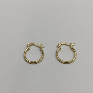 ARETES ARRACADAS ESTRIADAS 14K 1.4 GR (NUEVO)
