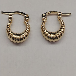 ARETES ARRACADA ESTRIADAS 14K 1.1 GR (NUEVO)