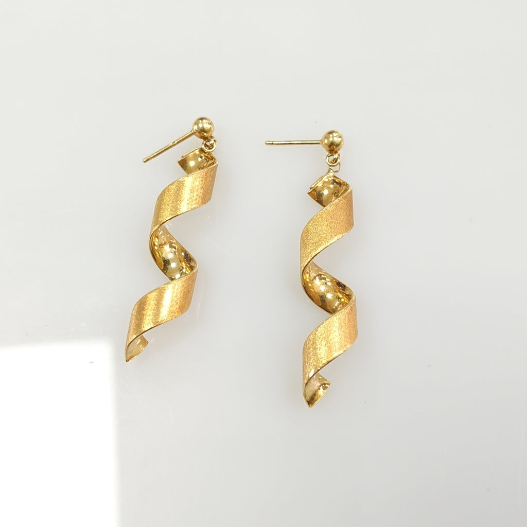 BROQUELES PAR ORO 18 K 3.2 GRMS (SEMINUEVO)