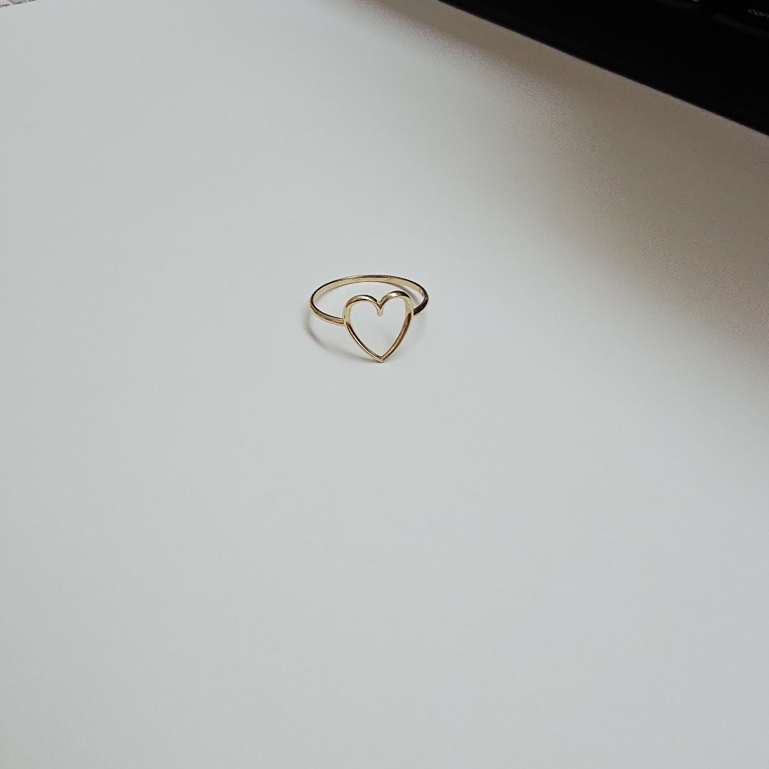 ANILLOS ANILLITO FIG CORAZON 10K TALLA 8 0.8 GR (NUEVO)