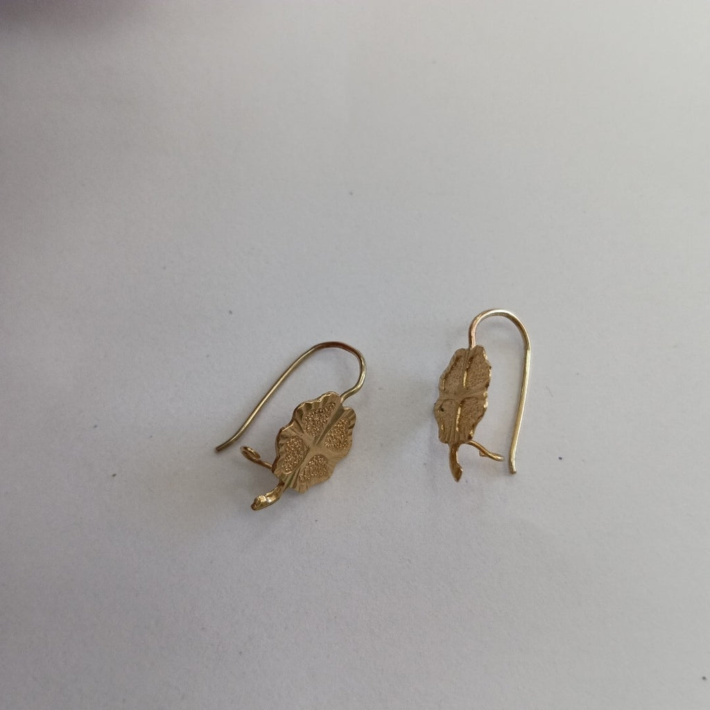 ARETES PAR ORO 10 K 0.8 GRMS (SEMINUEVO)