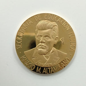 MEDALLA CONMEMORATIVA ORO 21 K 42 GRMS (SEMINUEVO)