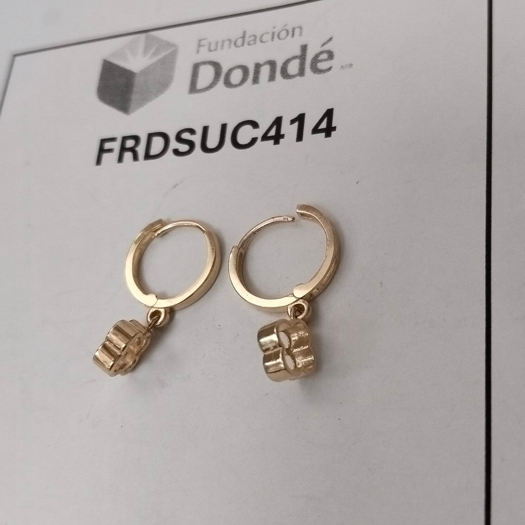 ARETES ARRACADAS CON DIJE 14K 2.4 GR (NUEVO)