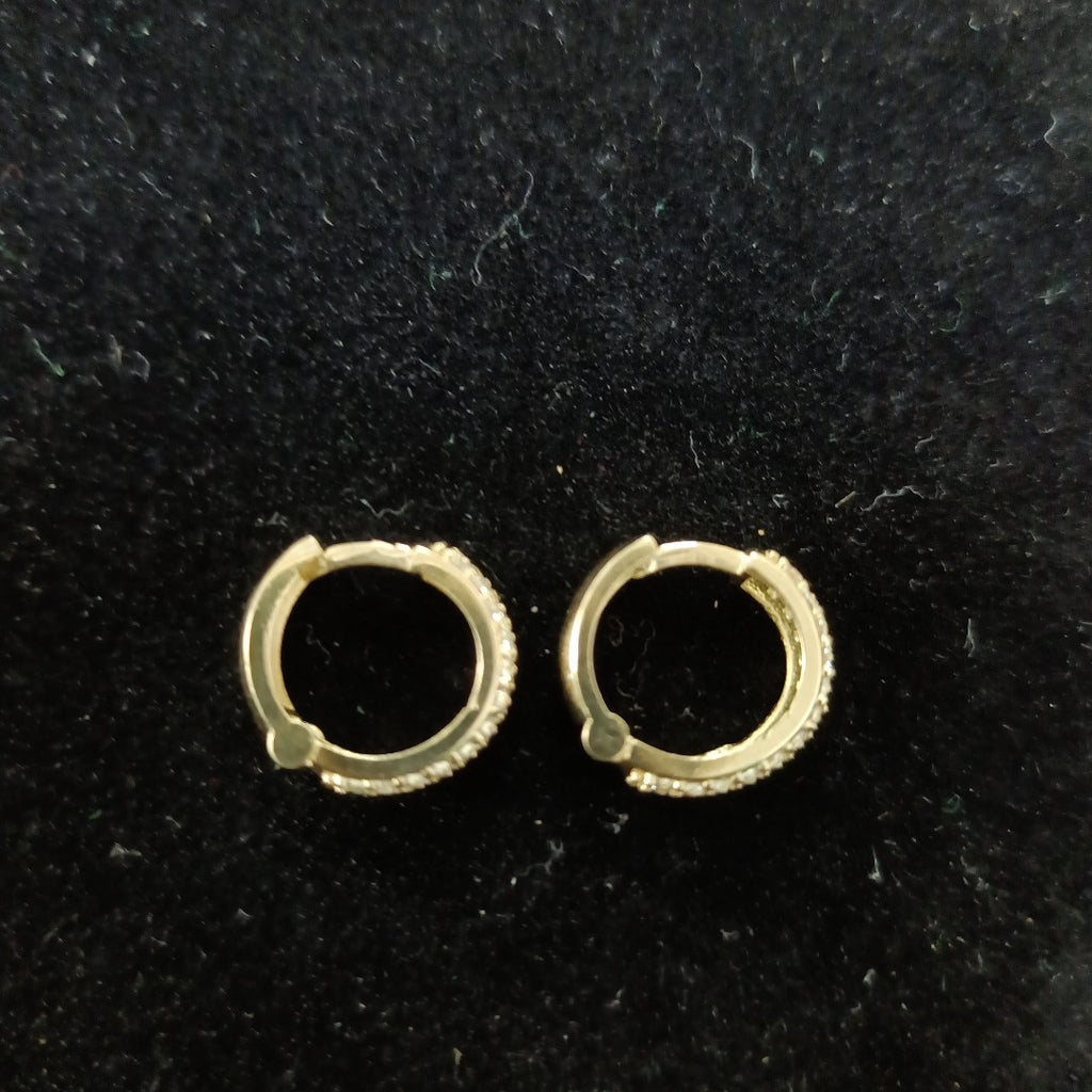 ARETES HUGGIE CON CIRCONIAS 14K 2 GR (NUEVO)