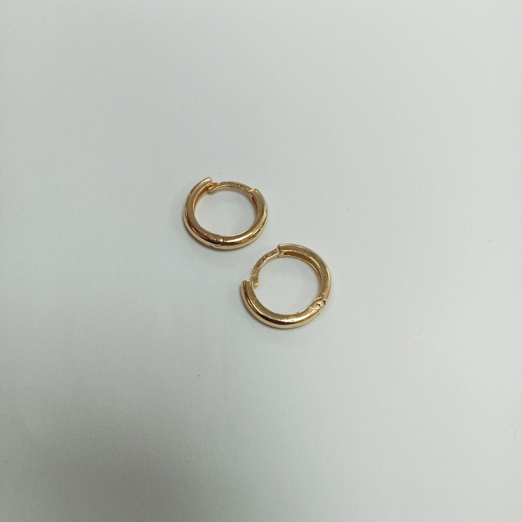 ARETES HUGGIES LISAS 14K 1.3 GR (NUEVO)