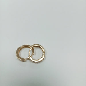 ARETES HUGGIES C CIRCONIAS 14K 1.7 GR (NUEVO)