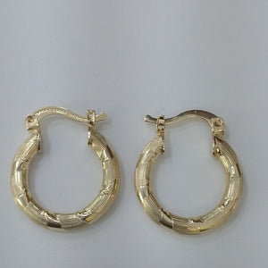 ARETES ARRACADAS TROQUELADAS 14K 2.2 GR (NUEVO)