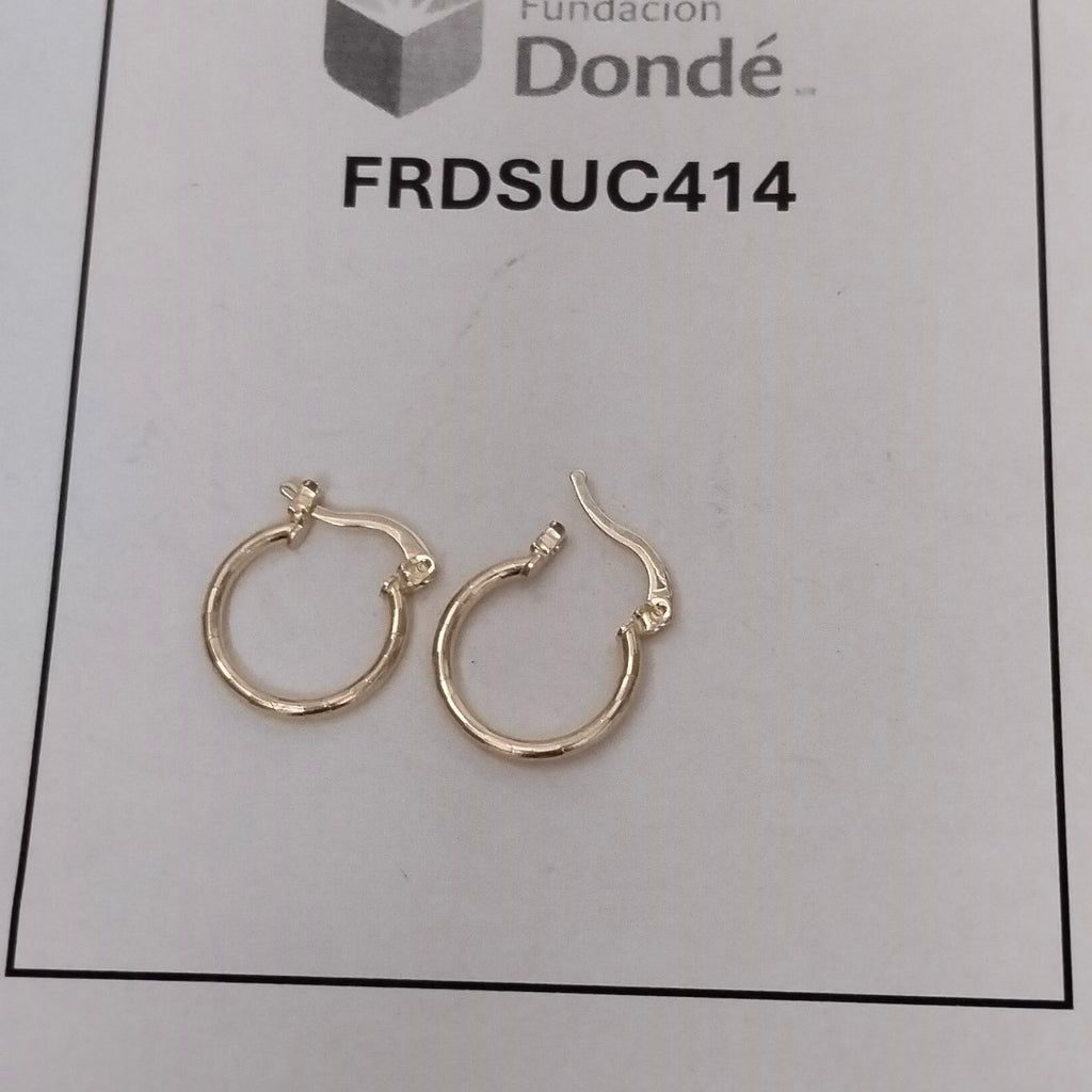 ARETES ARRACADAS ESTRIADAS 14K 1.4 GR (NUEVO)