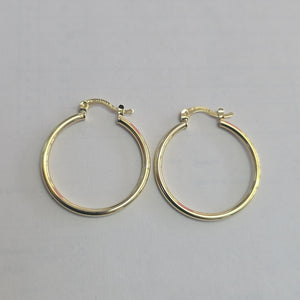 ARETES TEJIDO ARRACADAS LISAS 14K 1.5 GR (NUEVO)
