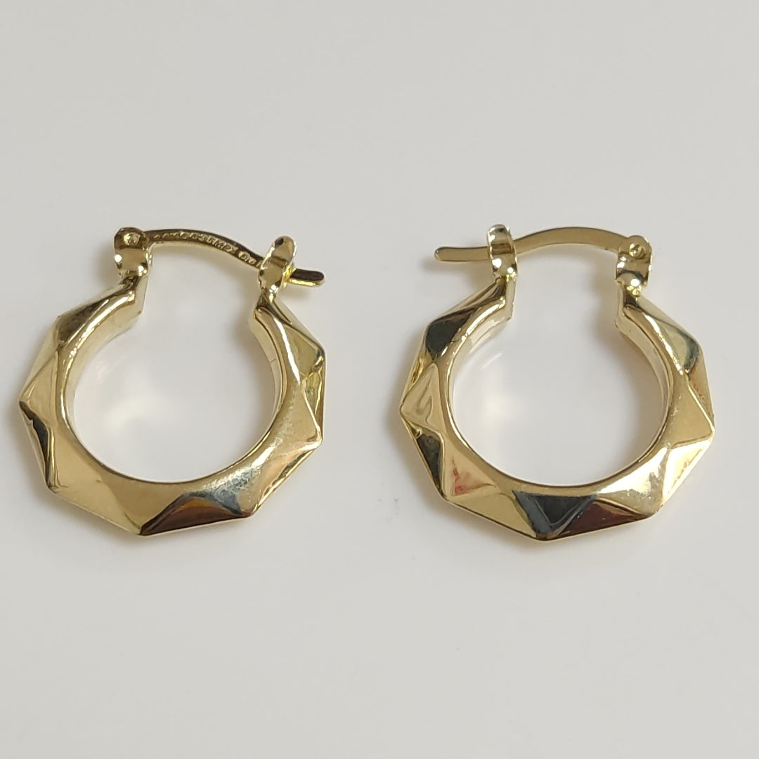 ARETES TEJIDO ARRACADAS FACETADAS 14K 1.8 GR (NUEVO)
