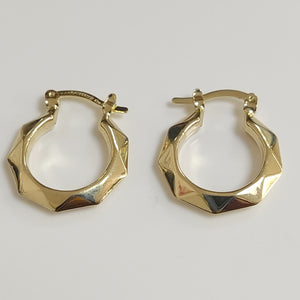 ARETES TEJIDO ARRACADAS FACETADAS 14K 1.8 GR (NUEVO)