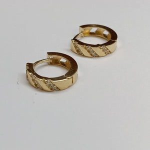 ARETES HUGGIES CON CIRCONIAS 14K 2.2 GR (NUEVO)