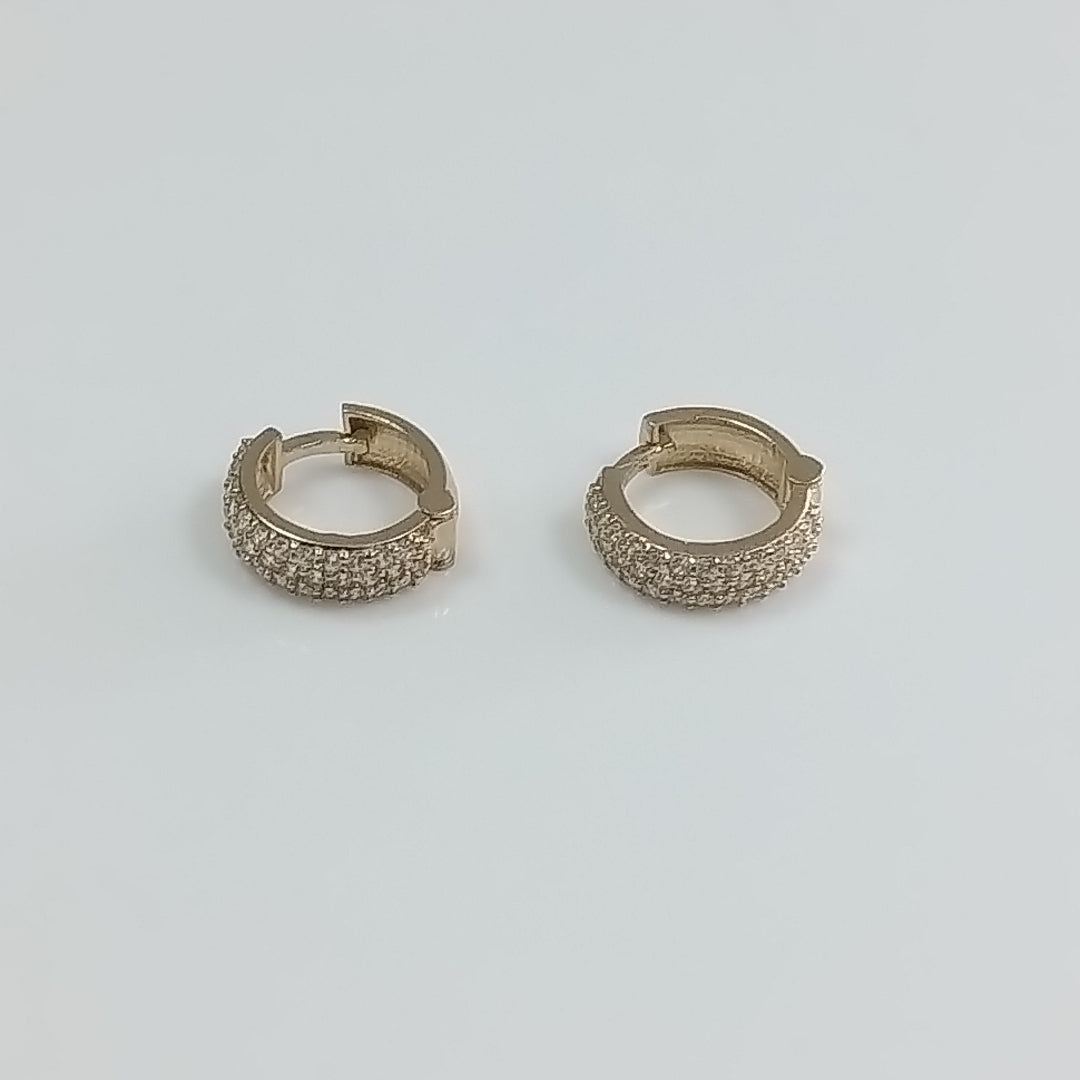 ARETES HUGGIE CON CIRCONIAS 14K 2 GR (NUEVO)