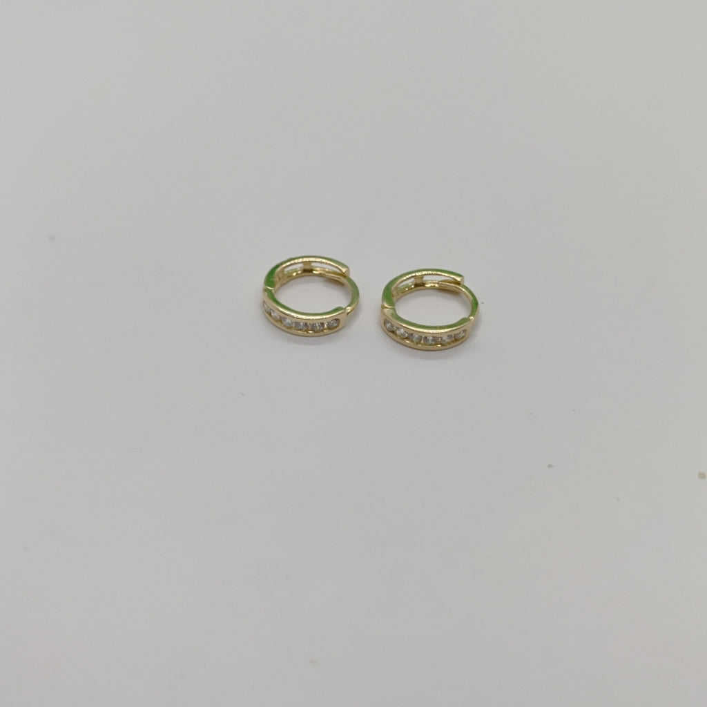 ARETES ARRACADA C CIRCONIAS 14K 1.2 GR (NUEVO)