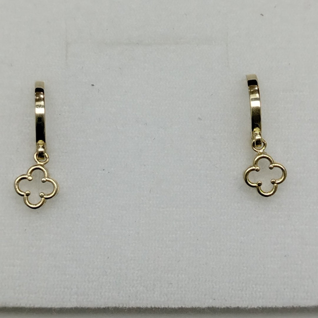 ARETES ARRACADAS CON DIJE 14K 2.4 GR (NUEVO)