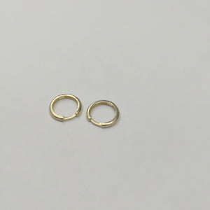 ARETES HUGGIES LISAS 14K 1.5 GR (NUEVO)
