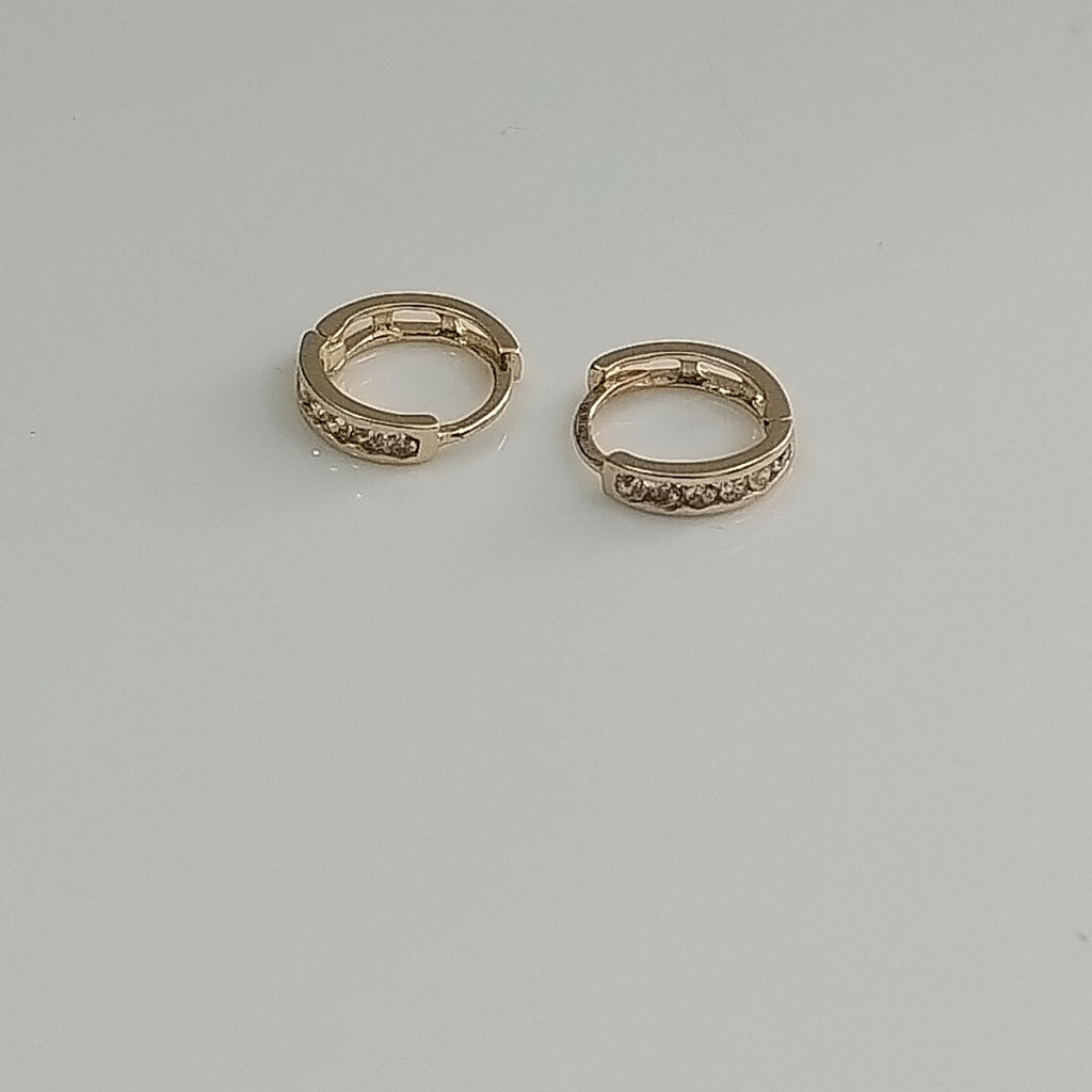 ARETES HUGGIES C CIRCONIA 14K 1.2 GR (NUEVO)