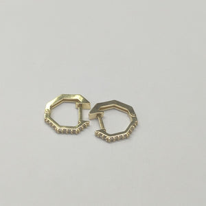 ARETES HUGGIES C CIRCONIAS 14K 1.7 GR (NUEVO)