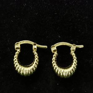 ARETES ARRACADA ESTRIADAS 14K 1.1 GR (NUEVO)