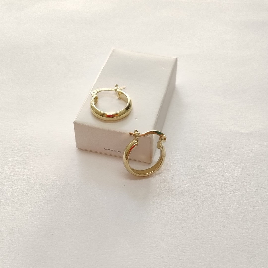 ARETES ARRACADA LISA 14K 1.7 GR (NUEVO)