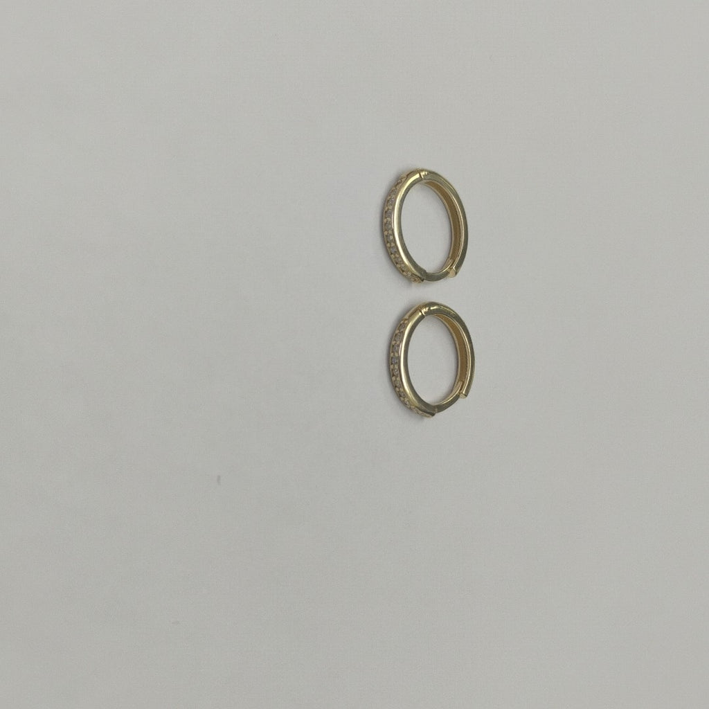 ARETES HUGGIES C CIRCONIA 14K 1.7 GR (NUEVO)