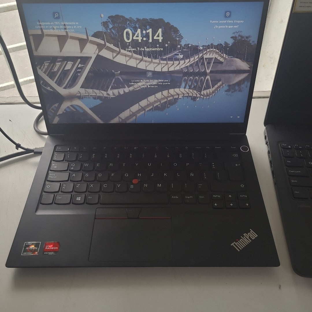 LAPTOP LENOVO THINKBOOK 14 G3 ACL (2023) 256 GB SSD 16 GB RAM (SEMINUEVO)