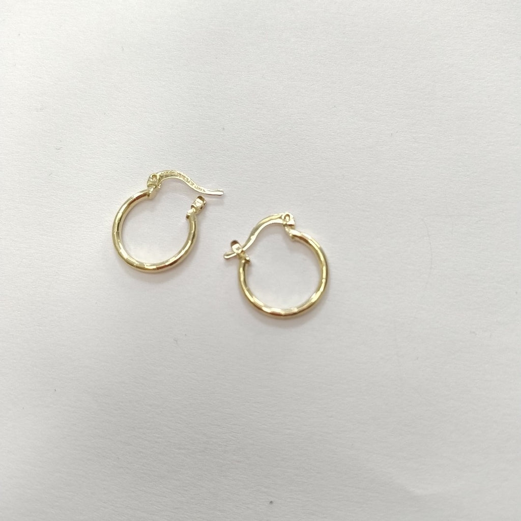 ARETES ARRACADAS ESTRIADAS 14K 1.4 GR (NUEVO)