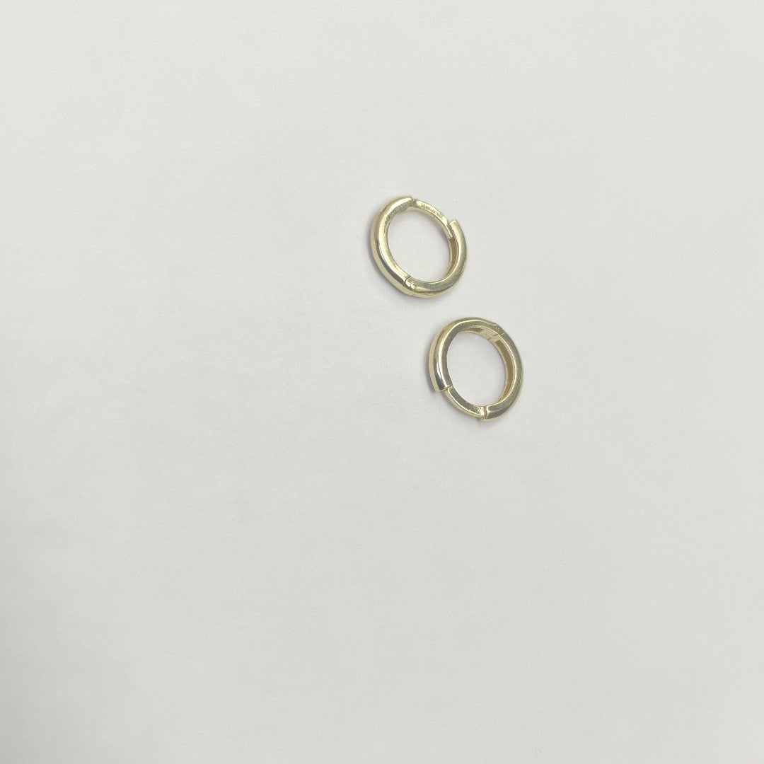 ARETES ARRACADAS LISAS 10K 1.2 GR (NUEVO)