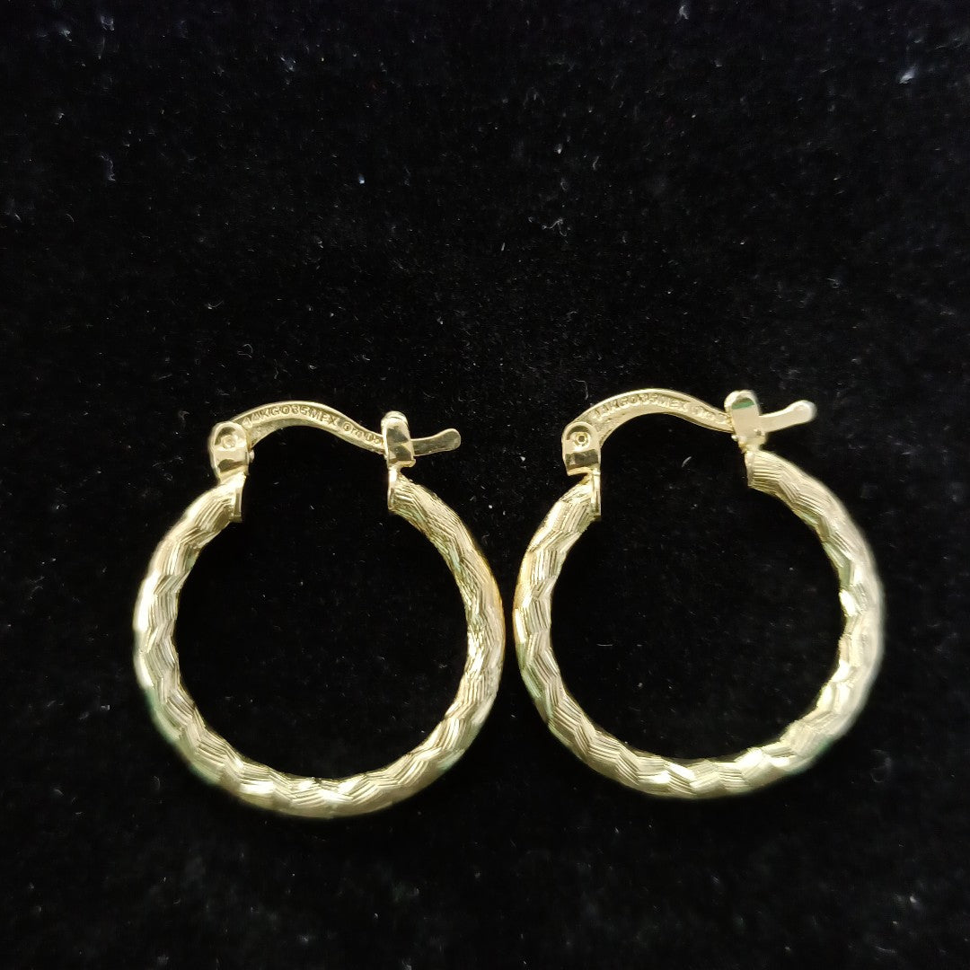 ARETES ARRACADAS LABRADAS 14K 2.1 GR (NUEVO)