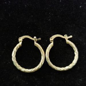 ARETES ARRACADAS LABRADAS 14K 2.1 GR (NUEVO)