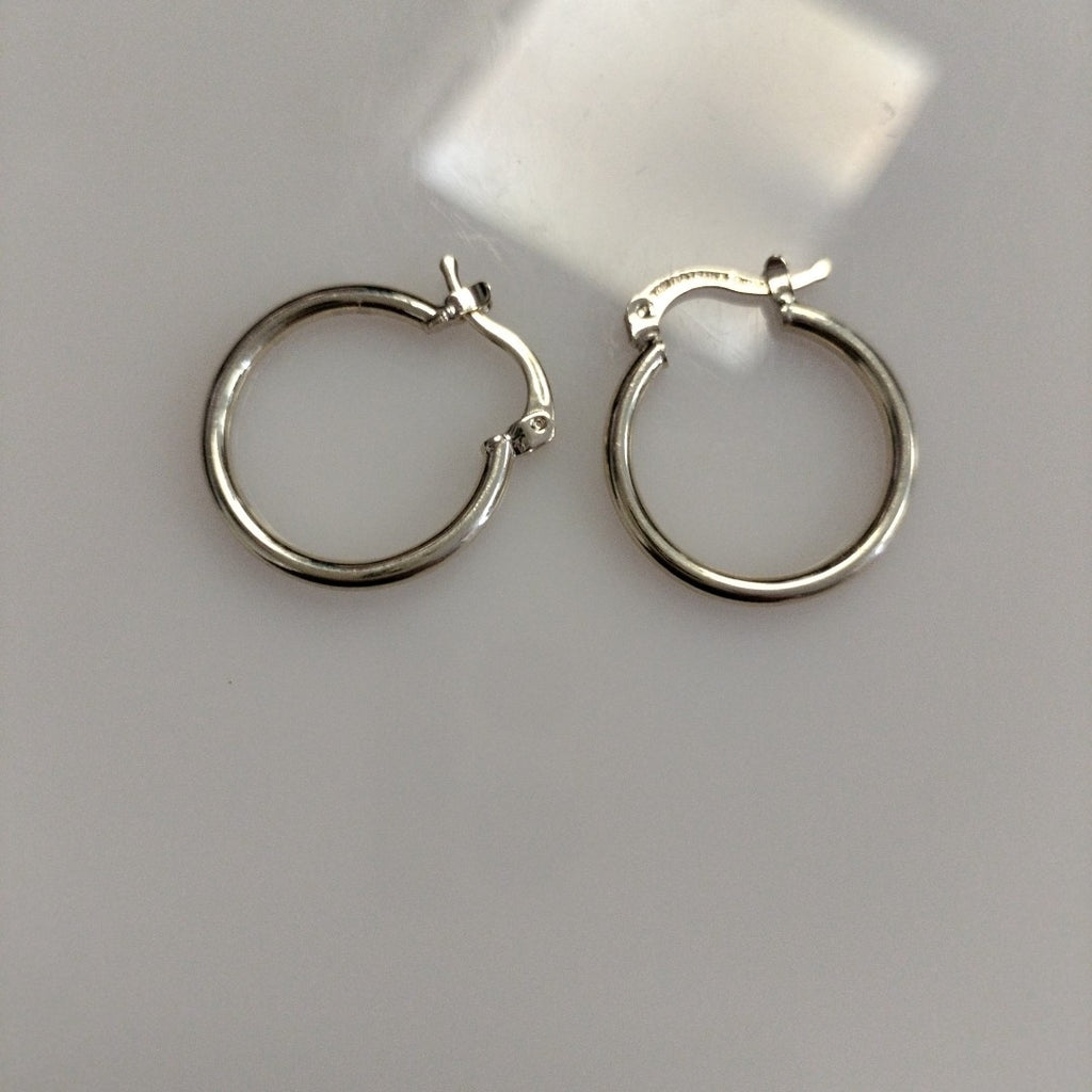 ARETES TEJIDO ARRACADAS LISAS 14K 1.2 GR (NUEVO)