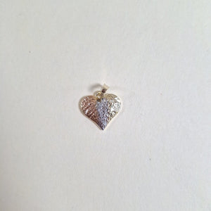 DIJE TEJIDO CORAZON LABRADO COMBINADO 14K 1.2 GR (NUEVO)